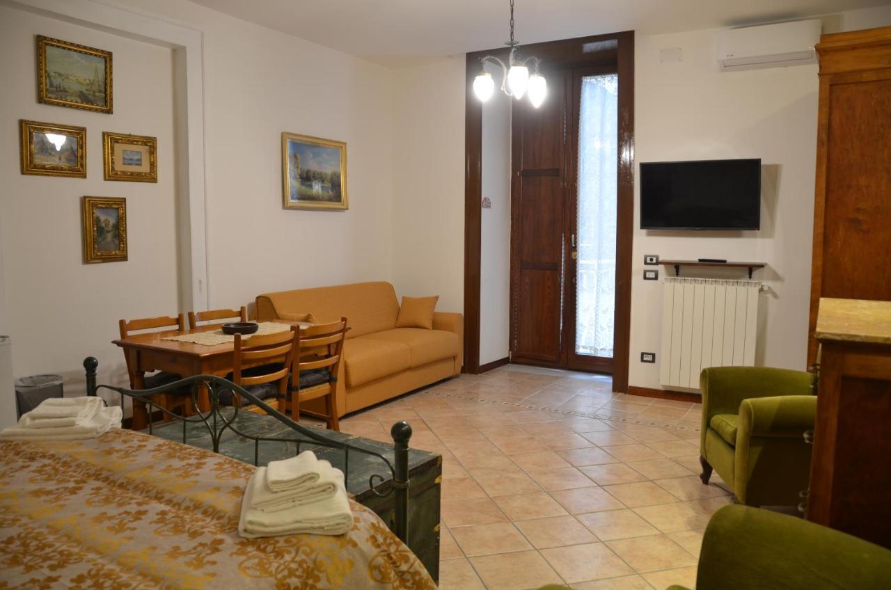 Casa Cesira Hotel Napoli Bagian luar foto