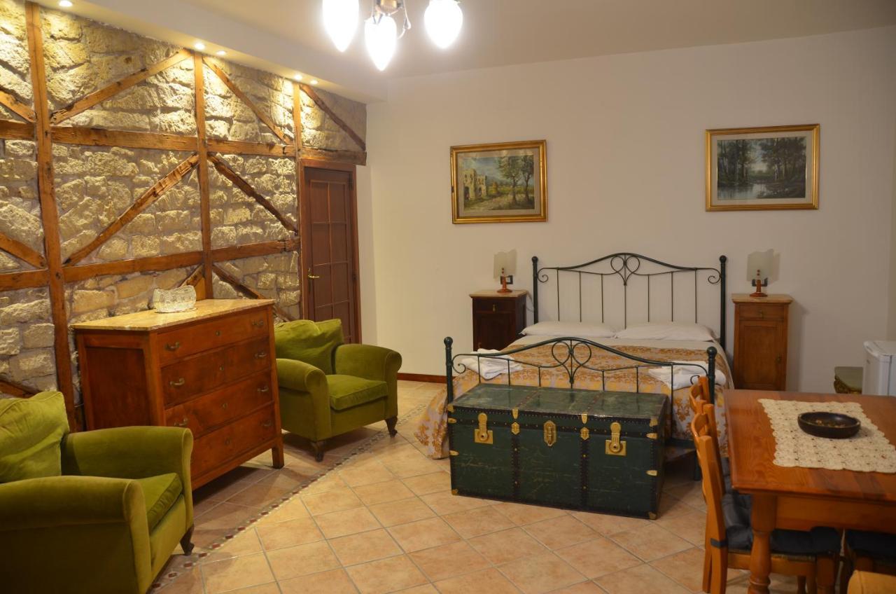 Casa Cesira Hotel Napoli Bagian luar foto