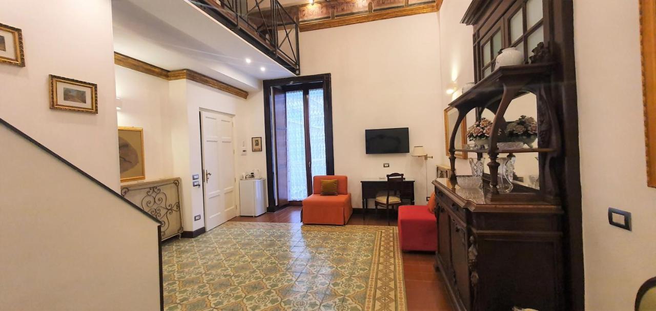 Casa Cesira Hotel Napoli Bagian luar foto